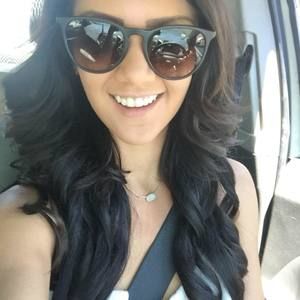 Meet your Posher, Danielle